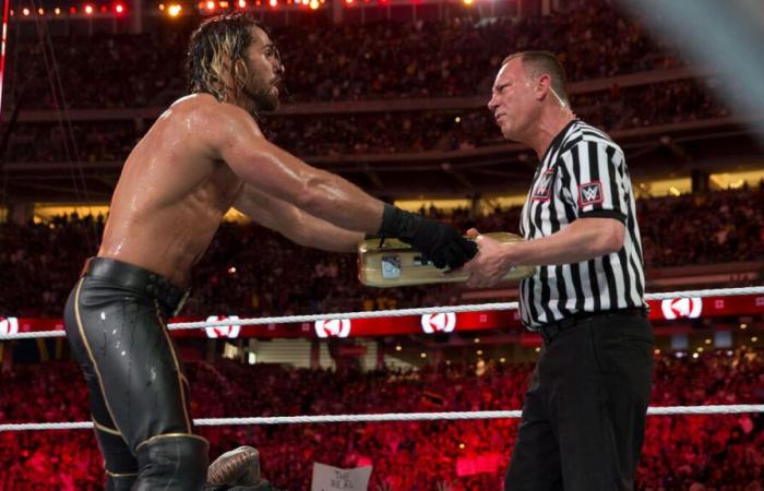 Dans les coulisses de l’encaissement de Seth Rollins à WrestleMania 31