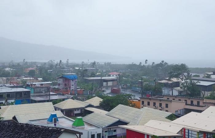 Suivez en temps réel l’évolution de la tempête tropicale modérée qui s’approche de Mayotte, placée en alerte rouge