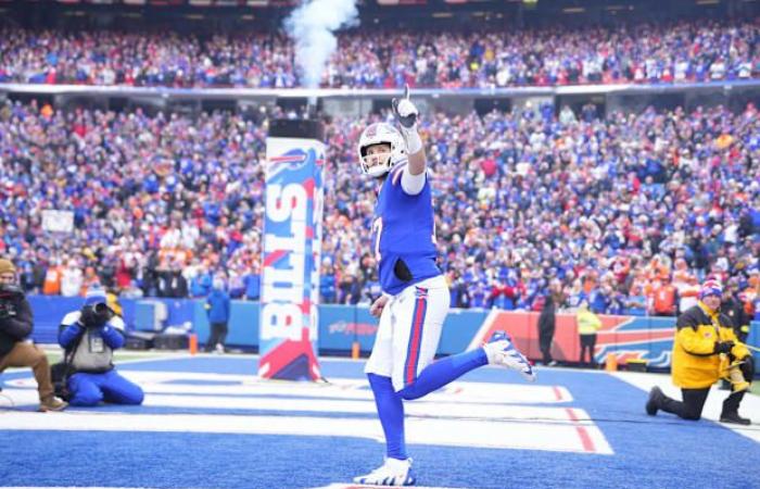 Josh Allen fait vibrer la marque de sweat à capuche du meilleur ami de F1 pour la coupe des séries éliminatoires des Bills-Broncos de la NFL