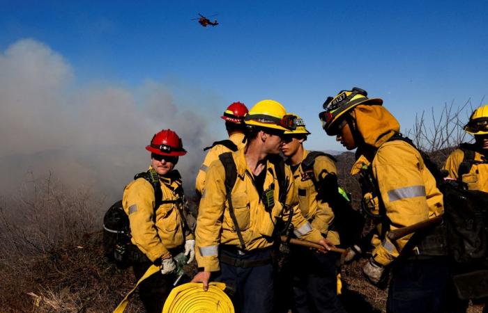 Incendies à Los Angeles | Le Canada déploie 60 pompiers