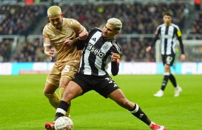 Newcastle United 3 Bromley 1 – L’homme vedette de Lewis Miley