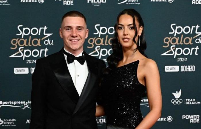 EN IMAGES. Remco Evenepoel et Oumi brillent sur le tapis rouge du Gala des Sports, Bashir Abdi arrive avec des béquilles