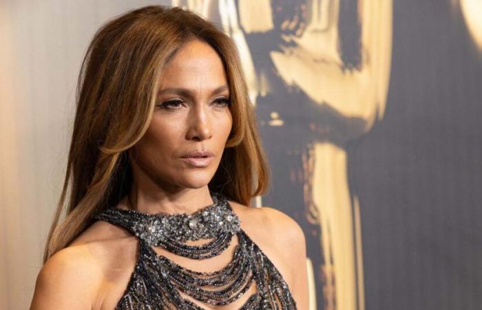 Face aux incendies de Los Angeles, Jennifer Lopez prend une décision radicale