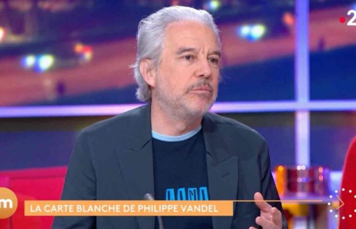 Philippe Vandel piégé par les faux tweets de Sandrine Rousseau, il sort du silence (VIDEO)