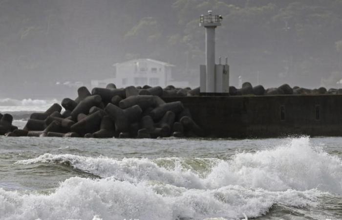 Le Japon frappé par un séisme et une alerte au tsunami est émise