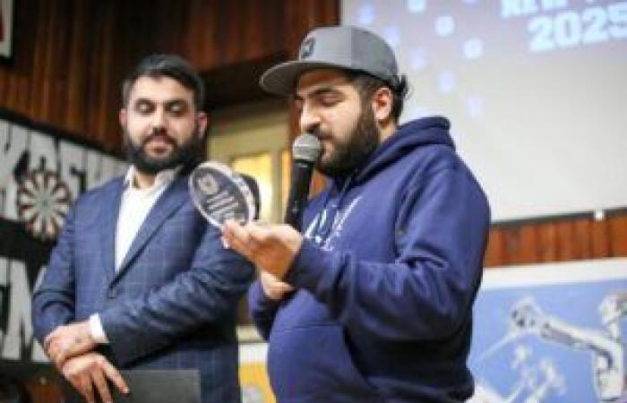 Un prix « Davit Martirosyan », créé par le Premier Front Arménien, récompense désormais les meilleurs journalistes de football en Arménie –Armenia News Online