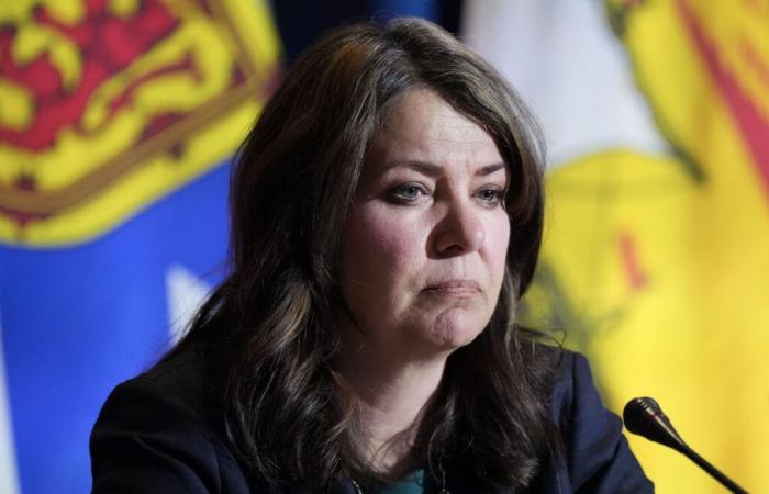 La première ministre de l’Alberta, Danielle Smith, craint une crise de l’unité nationale