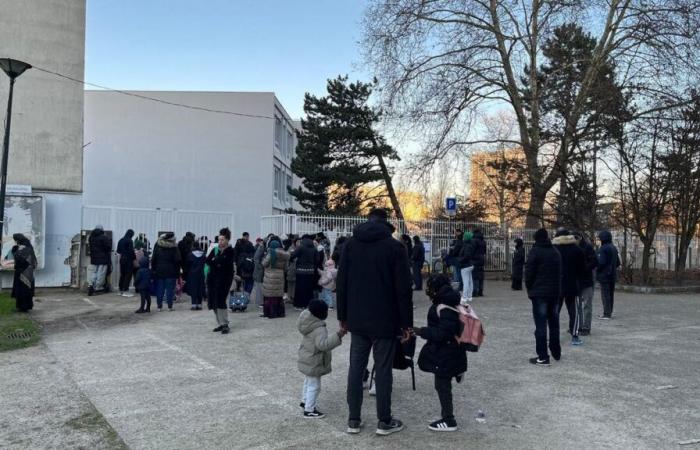 des centaines d’écoliers sans chauffage à Saint-Denis