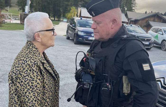 ses anciens collègues saluent « un officier dévoué », « un homme sensible et généreux »