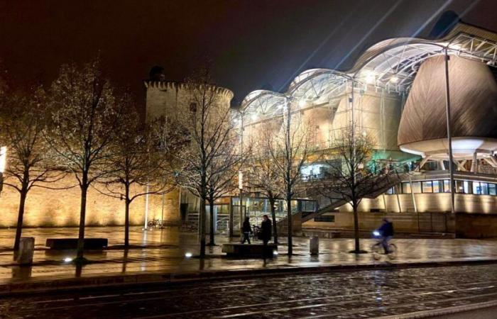 L’homme qui a tranché la gorge de sa femme près de Bordeaux mis en examen après aveux