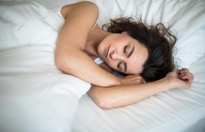 La perte de sommeil déclenche des souvenirs intrusifs en perturbant le sommeil paradoxal