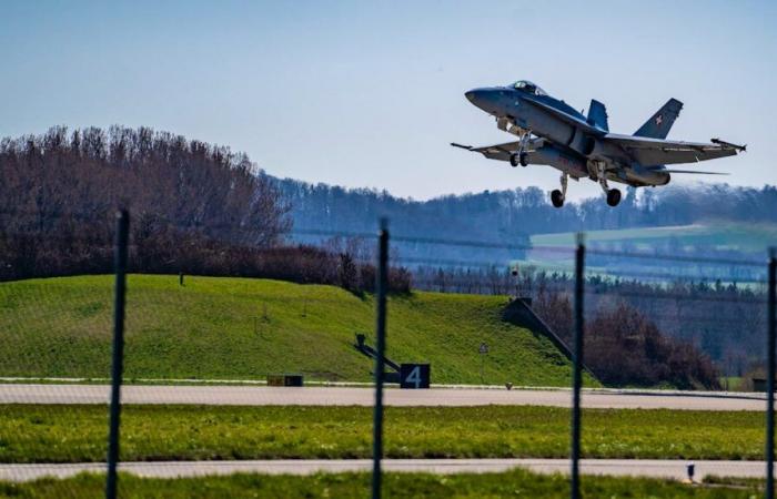 Le nombre de vols des F/A-18 diminue fortement