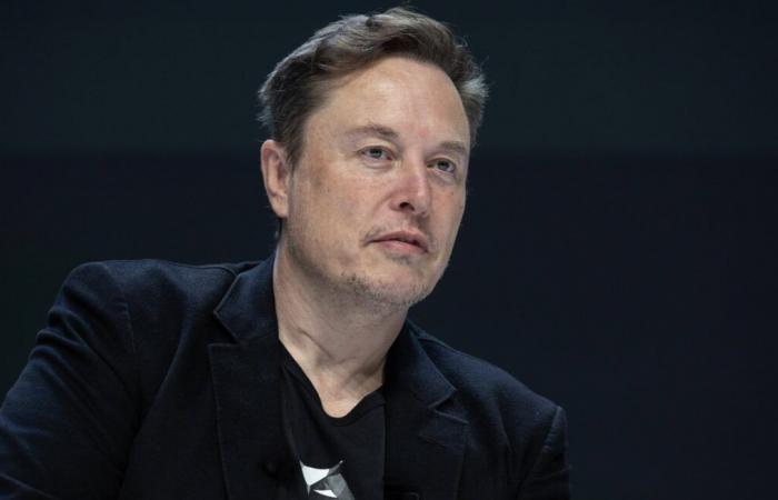 Le gouverneur de Californie accuse Elon Musk d'”encourager le pillage par ses mensonges”