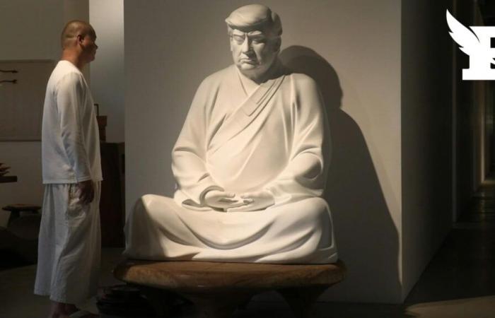 En Chine, un sculpteur fait sensation avec ses statues de Donald Trump en Bouddha