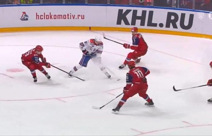 Un autre but magnifique d’Ivan Demidov dans la KHL lors de la défaite du SKA