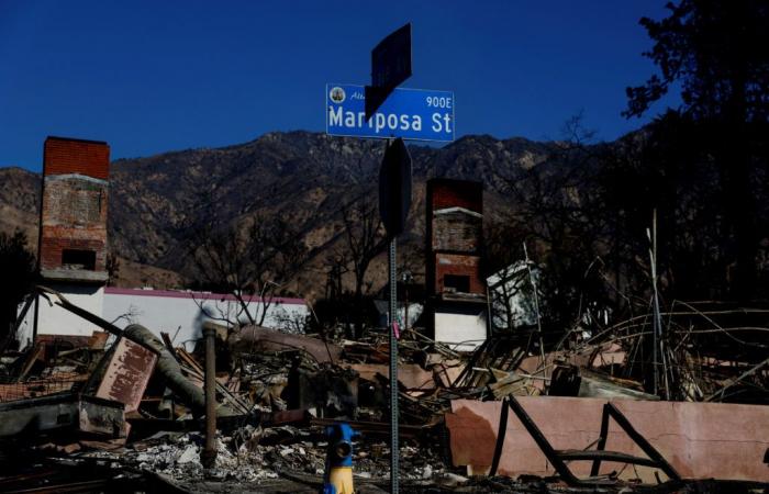 Le nombre de morts dans les incendies de forêt à Los Angeles s’élève à 24 alors que les équipes se préparent au retour des vents forts