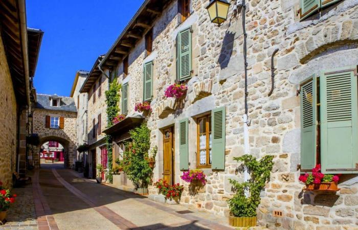 Ce village du Cantal rejoint le cercle prestigieux des plus beaux villages de France