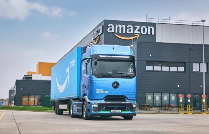 Amazon passe une commande historique auprès de Mercedes !