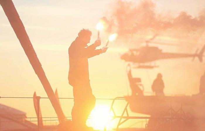 « Je suis le plus heureux du monde », a déclaré Charlie Dalin quelques minutes après avoir franchi la ligne d’arrivée du Vendée Globe en vainqueur.