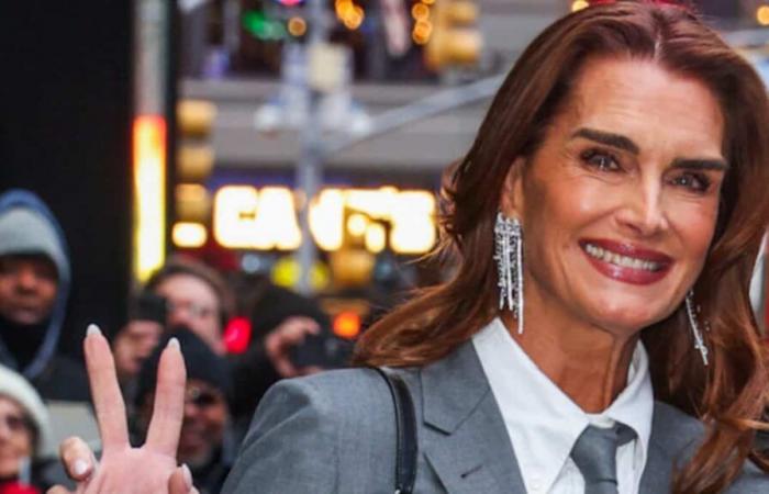 Victime de commentaires désobligeants sur son âge, l’actrice Brooke Shields dénonce « l’âgisme » dans son autobiographie « Brooke Shields Is Not Allowed to Get Old »