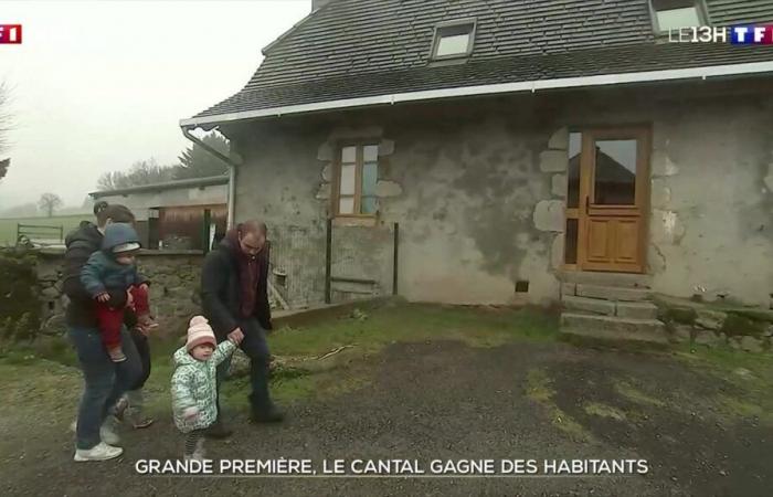 Grande première : le Cantal gagne des habitants