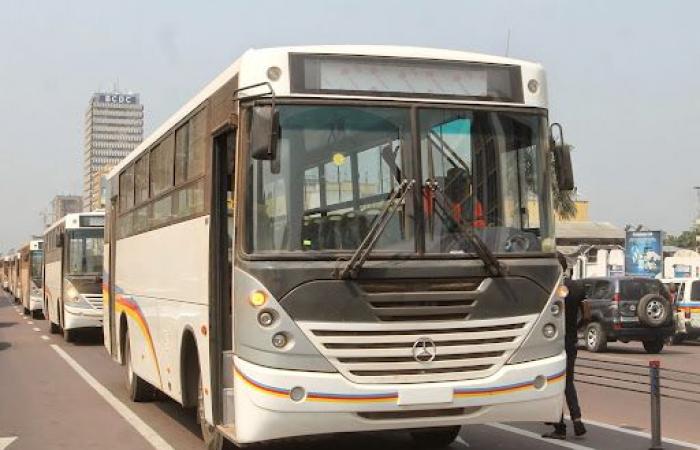 Quel est l’impact de la nouvelle grille tarifaire des transports publics à Kinshasa ?