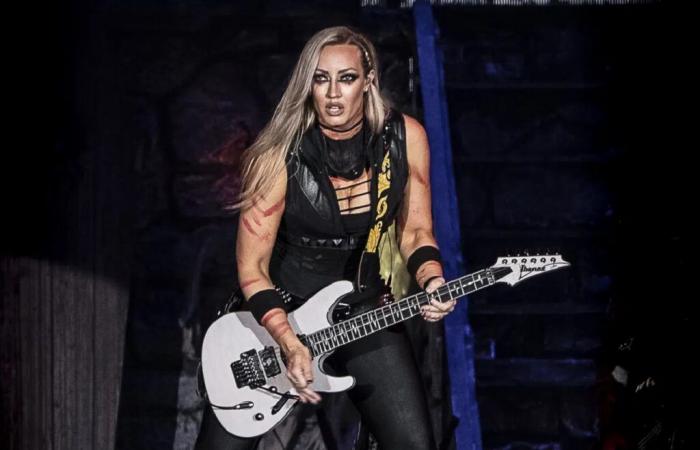 Nita Strauss critique la résistance au changement