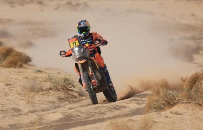 Luciano Benavides remporte la 9ème étape du Dakar 2025 motos, Adrien Van Beveren 2ème