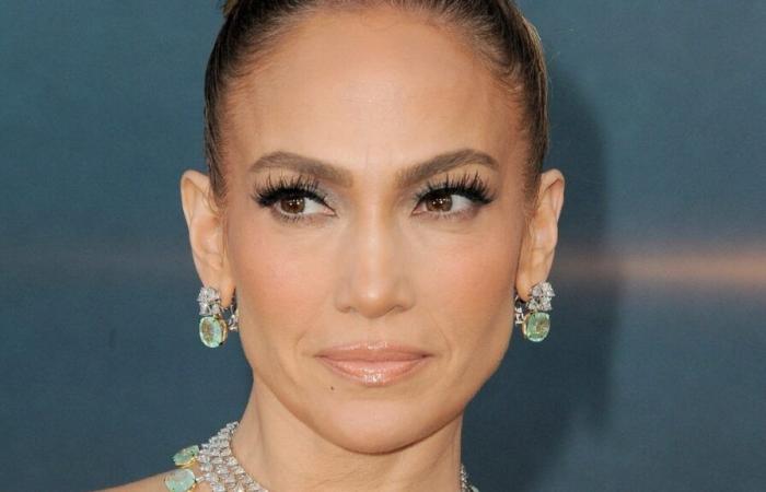 Jennifer Lopez aurait succombé au charme de Kevin Costner