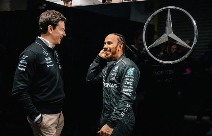 F1. Toto Wolff annonce que Mercedes gardera du noir sur la livrée de sa voiture