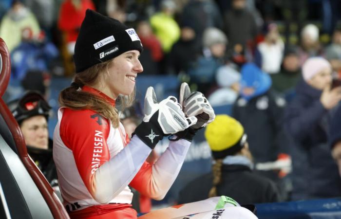 Rast remporte le Flachau Slalom et prend la tête du classement