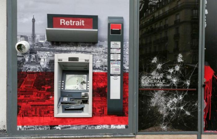 la hausse des frais bancaires fait enrager les Français