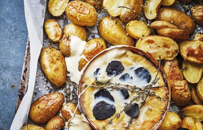 Mont d’or à la truffe et pommes de terre rattes pour 4 personnes – Recettes