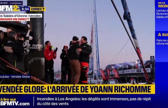 le câlin entre Yoann Richomme et Charlie Dalin