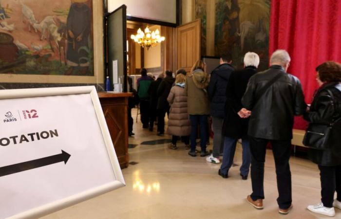 Anne Hidalgo annonce un prochain vote citoyen dans les rues-jardins