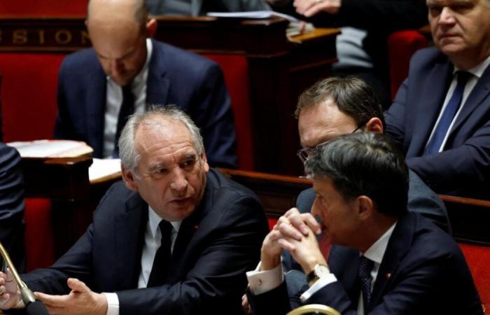 malgré le dernier geste de François Bayrou, le PS se réserve le droit de censurer