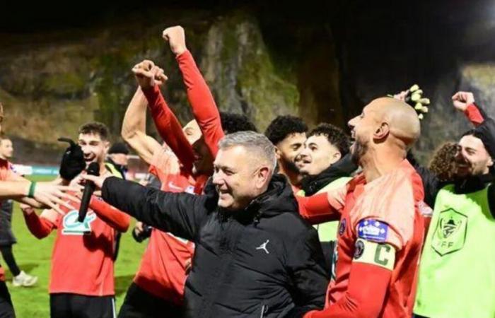 https://www.leparisien.fr/sports/football/espaly-psg-billetterie-merchandising-securite-combien-va-gagner-le-club-amateur-en-accueillant-paris-15-01-2025-6ON55TT755ABVCNDPFTLH6OFNY. php