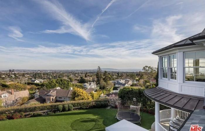 à quoi ressemble leur villa jamais vendue à Pacific Palisades