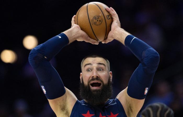 Alors que les Lakers ont cruellement besoin d’un as, Jonas Valanciunas, le changeur ultime de la donne, apparaît comme un sauveur improbable au milieu des rumeurs de transfert.