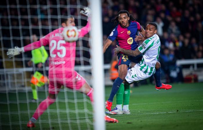 Le Barça surclasse le Betis Séville (5-1) et se qualifie pour les quarts de finale