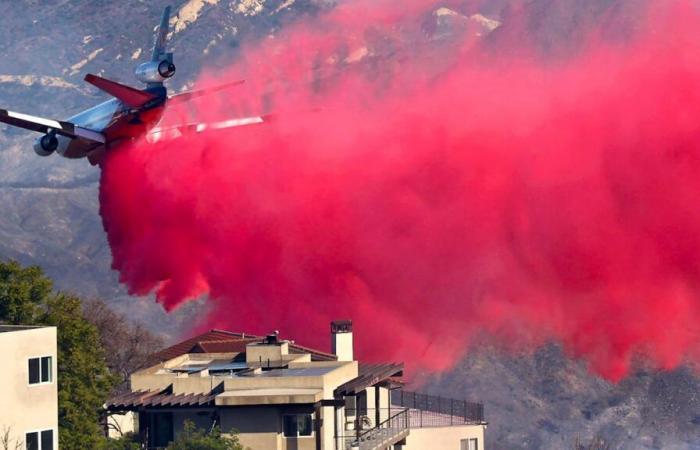 Quelle est cette substance rose larguée sur les incendies ?