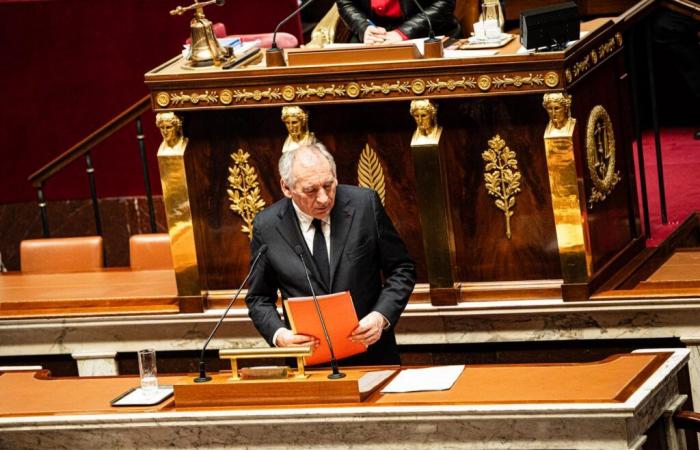 François Bayrou opte pour une reprise sans suspension de la dernière réforme