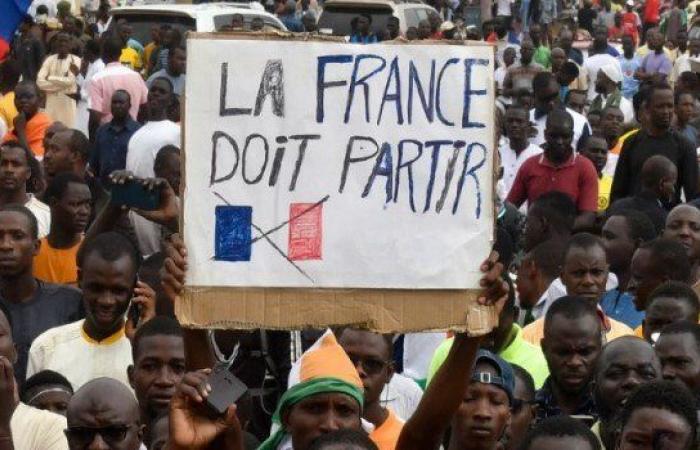 Les relations entre la France et l’Afrique atteignent un point de rupture