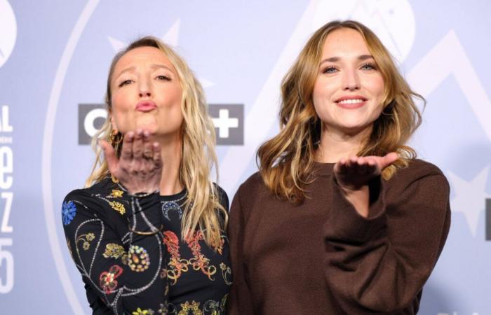 Audrey Lamy and Chloé Jouannet, true copies at Alpe d’Huez