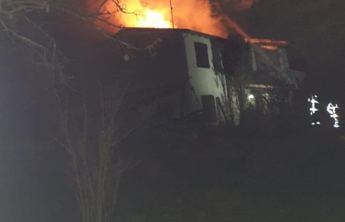 GARD Incendie dans la toiture d’une maison cette nuit, les occupants ont été relogés