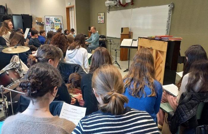 Comment la Star Academy remplit aussi les cours de chant à Cahors