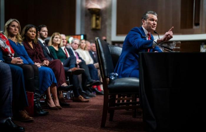 “Nous savons qui est le gentil” — Le candidat de Trump à la Défense s’interroge sur la guerre en Ukraine