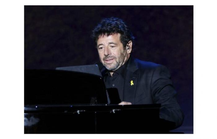 Patrick Bruel garde le sourire malgré sa maison partie en fumée, le chanteur bien entouré