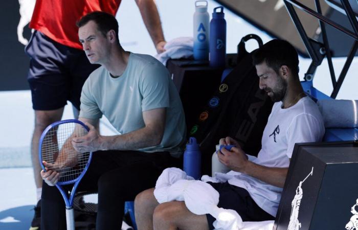 McEnroe observe la nervosité de Murray alors que Djokovic surmonte les défis de l’Open d’Australie.