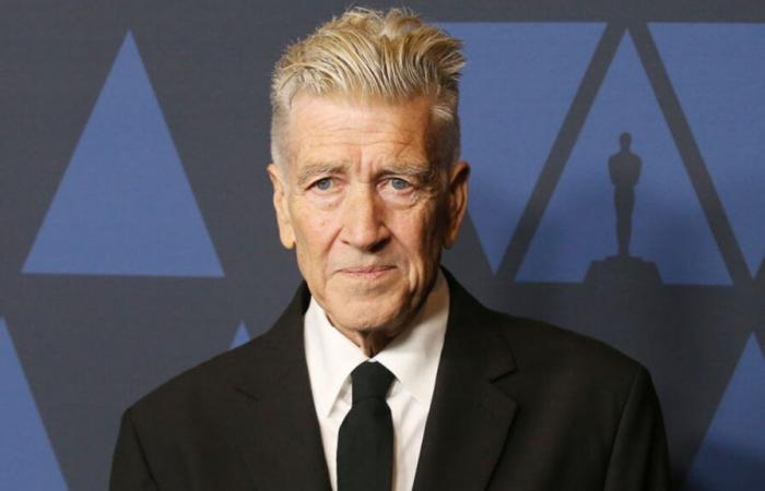 David Lynch, cinéaste connu pour “Blue Velvet” et la série télévisée “Twin Peaks”, est décédé